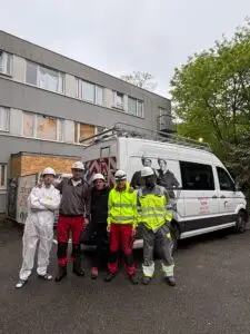 Teamfoto van de asbestploeg op Watermaal-Bosvoorde